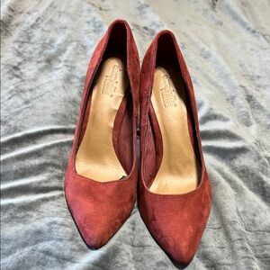Charlotte Russe Women's Red Suede Pumps